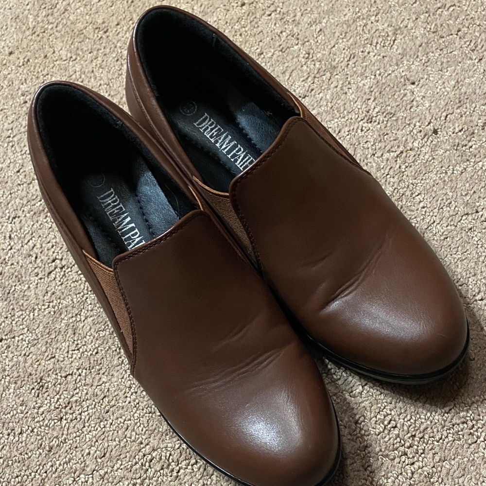 Dream Pairs Women’s Brown 6.5 Chunky Heeled Clogs Office Collegiate